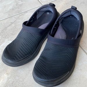 Coco slip on Size 8